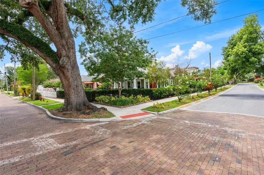 Property for sale at 900 E PINE STREET, ORLANDO, FL, 32801