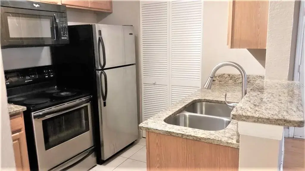 Property for sale at 1049 S HIAWASSEE ROAD UNIT 3416, ORLANDO, FL, 32835