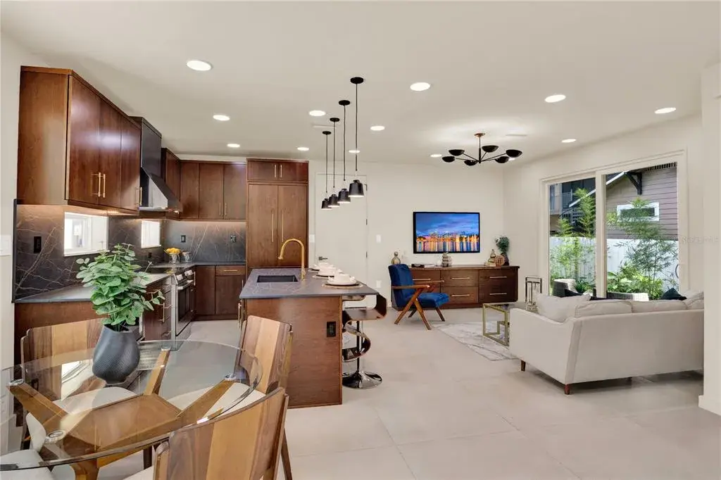 Property for sale at 102 W PRINCETON STREET, ORLANDO, FL, 32804
