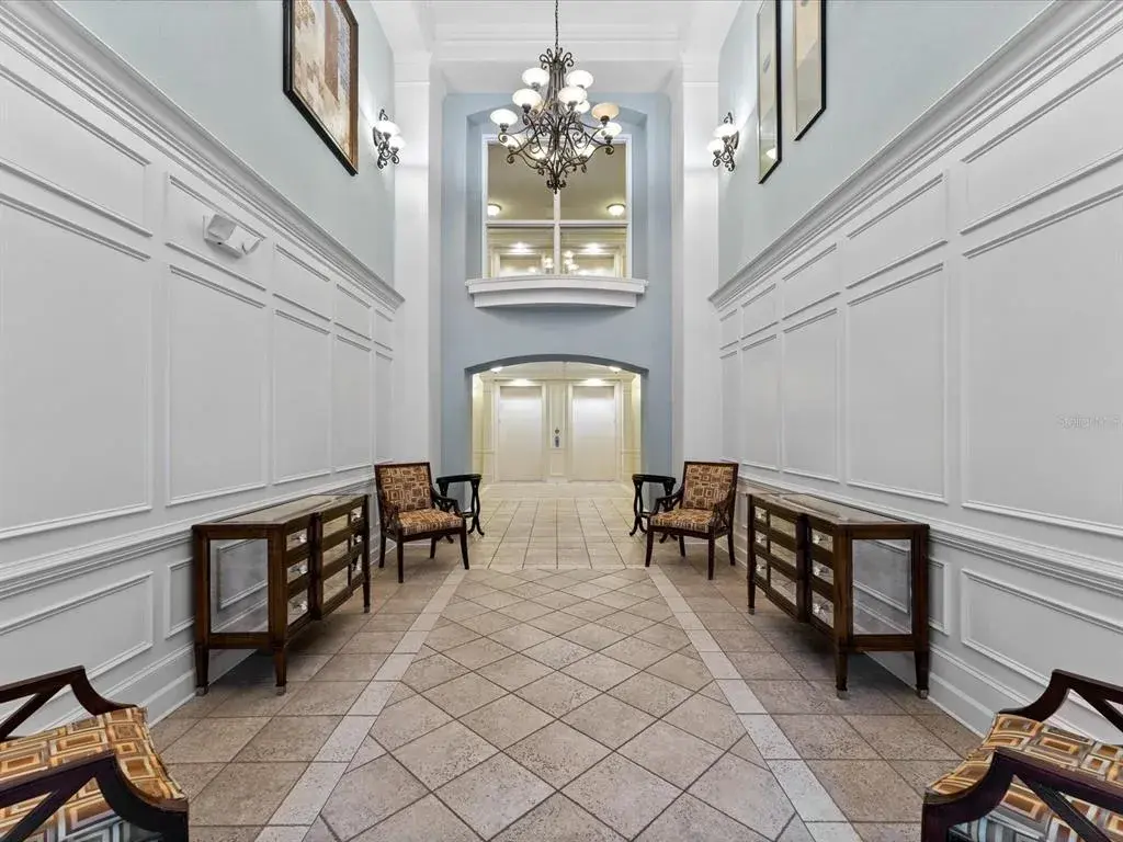 entrance Hall 1st floor