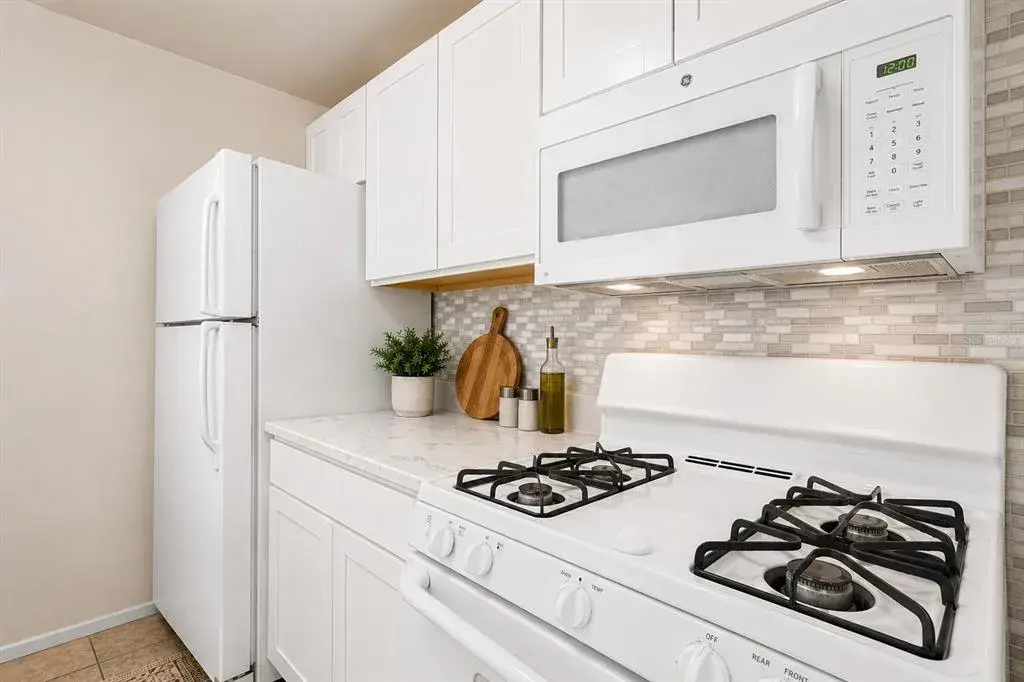 Property for sale at 2035 DIXIE BELLE DRIVE UNIT 2035M, ORLANDO, FL, 32812