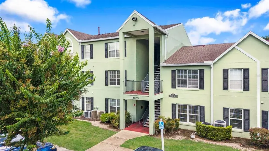 Property for sale at 2035 DIXIE BELLE DRIVE UNIT 2035M, ORLANDO, FL, 32812