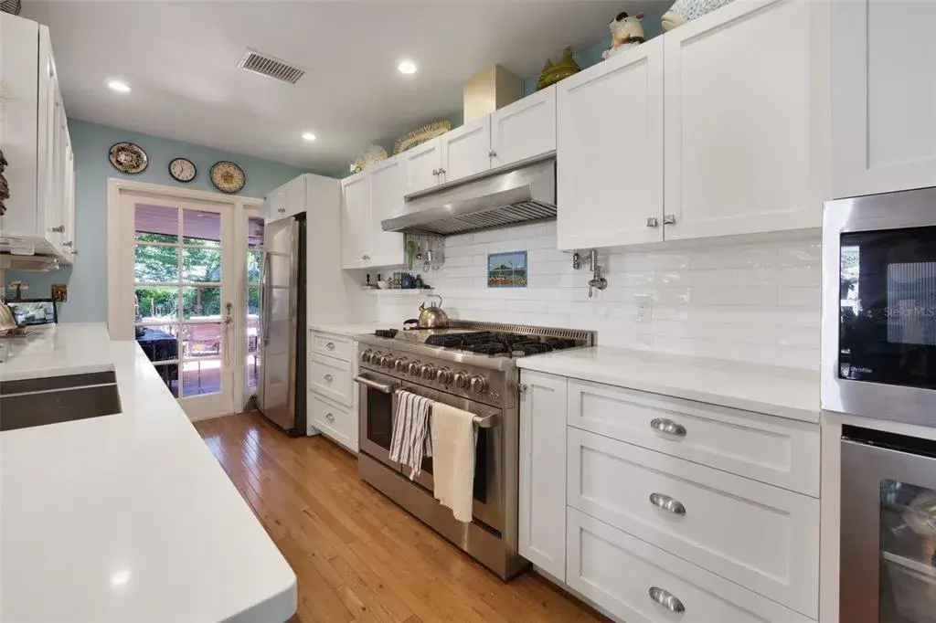 Property for sale at 1121 SHOREWOOD DRIVE, ORLANDO, FL, 32806