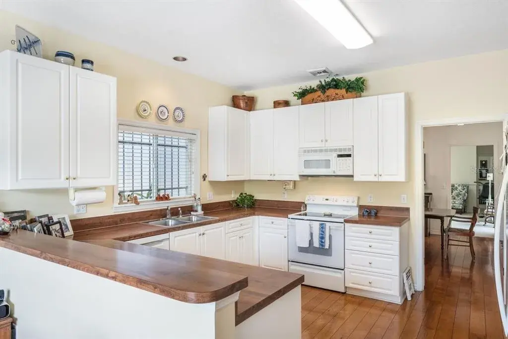 Property for sale at 2175 S COUNTRYSIDE CIRCLE, ORLANDO, FL, 32804