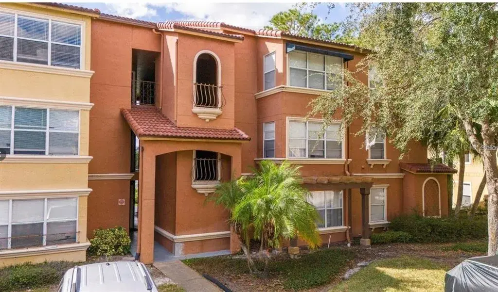 Property for sale at 5160 CONROY ROAD UNIT 14, ORLANDO, FL, 32811