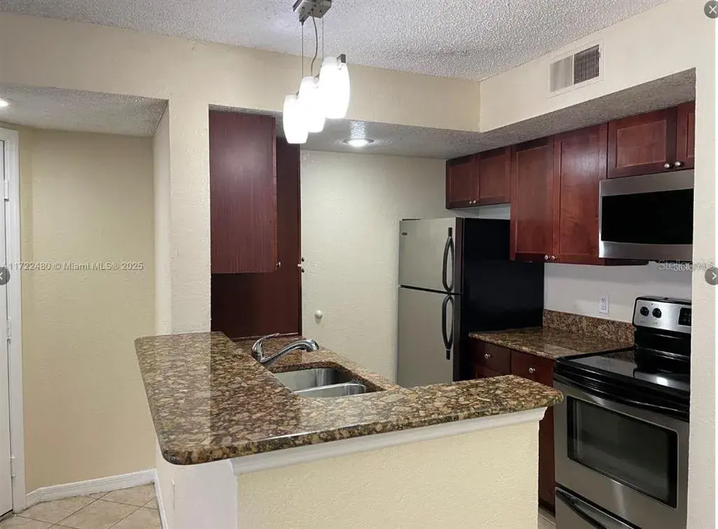 Property for sale at 5160 CONROY ROAD UNIT 14, ORLANDO, FL, 32811