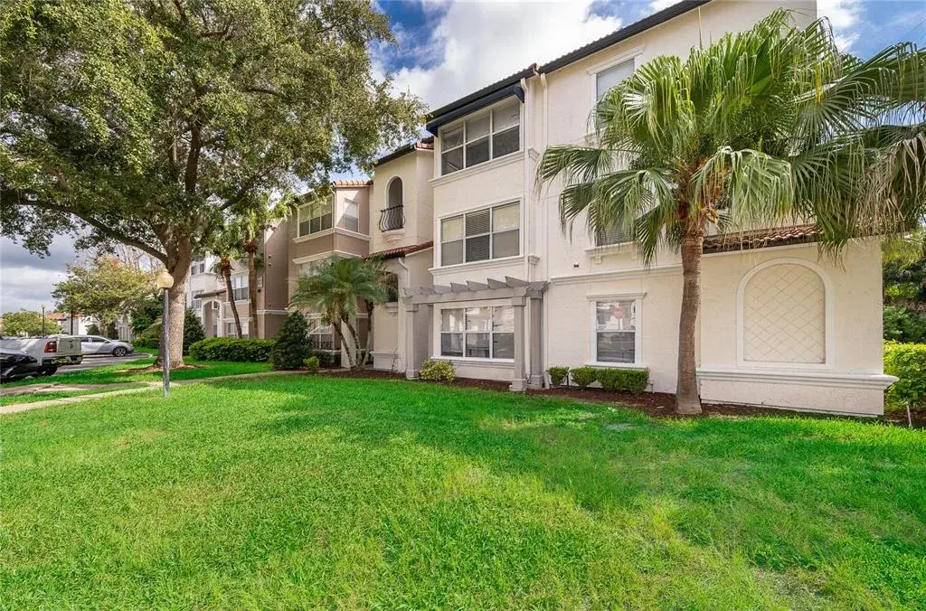 Property for sale at 5124 CONROY ROAD UNIT 26, ORLANDO, FL, 32811