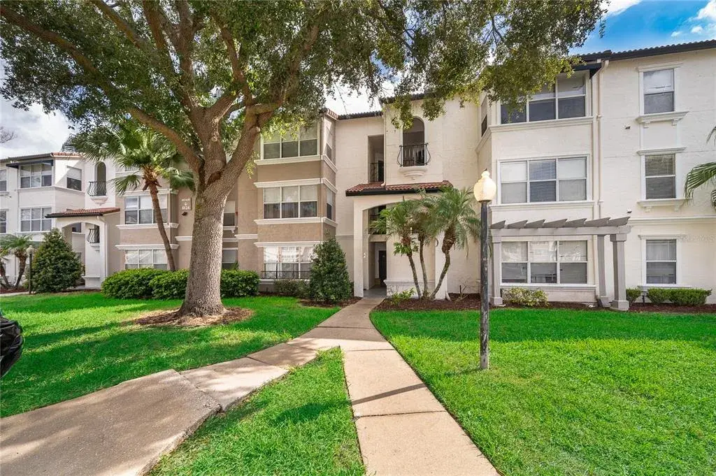 Property for sale at 5124 CONROY ROAD UNIT 26, ORLANDO, FL, 32811