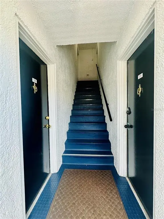 Fully enclosed access