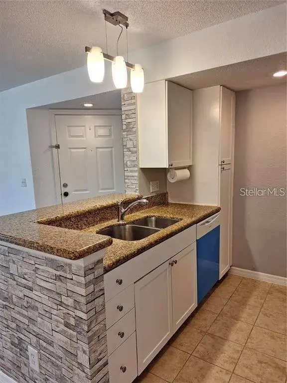 Property for sale at 5116 CONROY ROAD UNIT 12, ORLANDO, FL, 32811