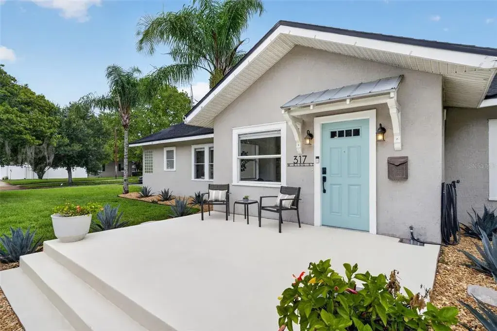 Adorable Front Porch!