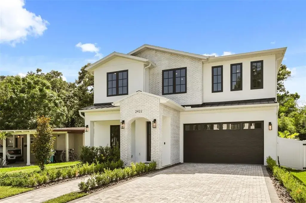 Property for sale at 2422 MUSSELWHITE AVENUE, ORLANDO, FL, 32804