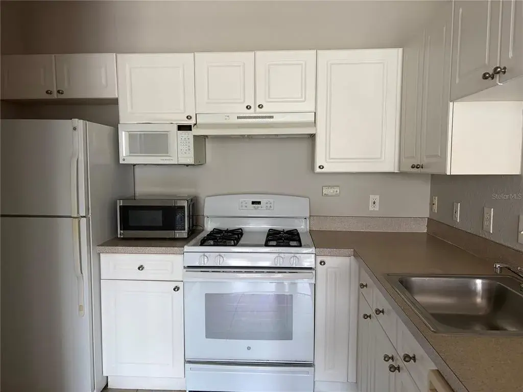 Property for sale at 3325 S KIRKMAN ROAD UNIT 423, ORLANDO, FL, 32811
