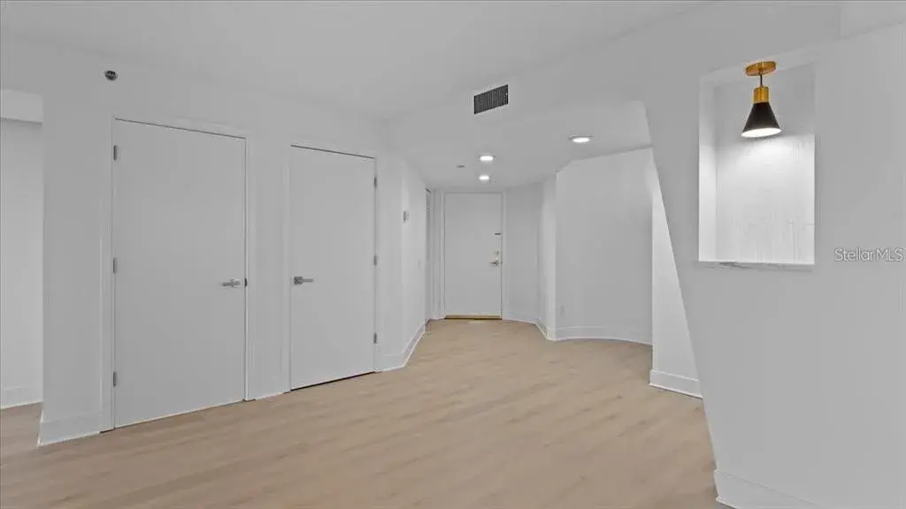 Property for sale at 400 E COLONIAL DRIVE UNIT 1606, ORLANDO, FL, 32803