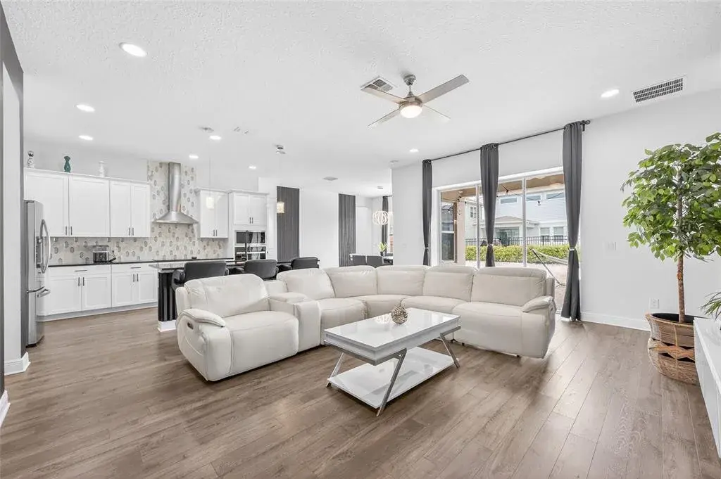 Property for sale at 19076 PLANETREE STREET, ORLANDO, FL, 32827