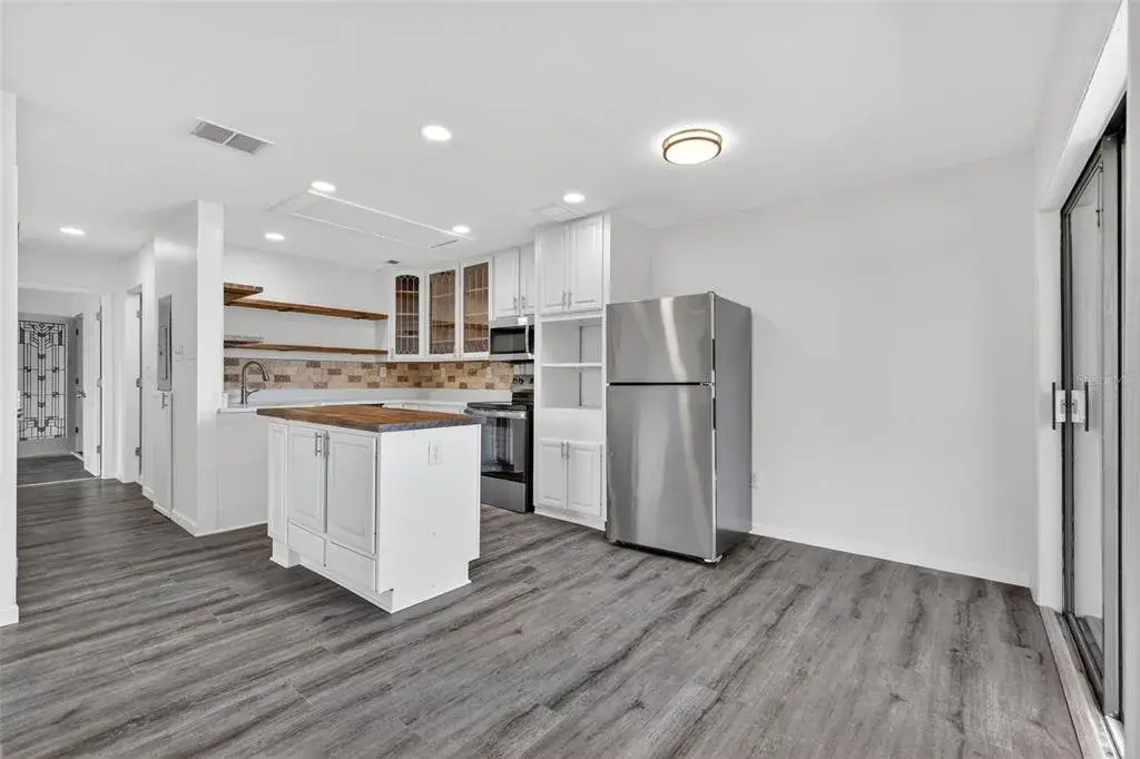 Property for sale at 1935 CONWAY ROAD UNIT F6, ORLANDO, FL, 32812
