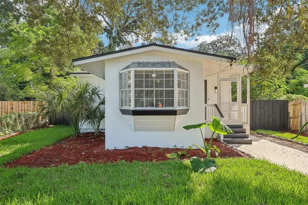 Property for sale at 1815 LARKIN AVENUE, ORLANDO, FL, 32812