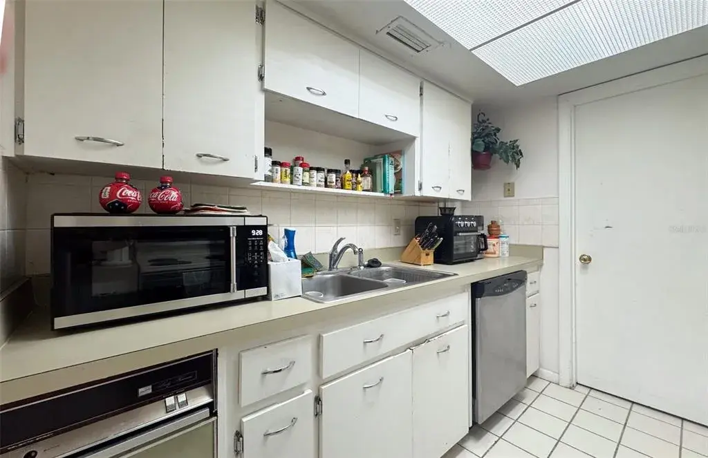 Property for sale at 5885 WINDHOVER DRIVE UNIT 4E, ORLANDO, FL, 32819