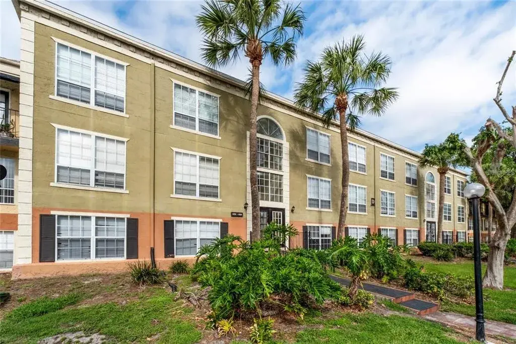 Property for sale at 4160 VERSAILLES DRIVE UNIT 4160D, ORLANDO, FL, 32808