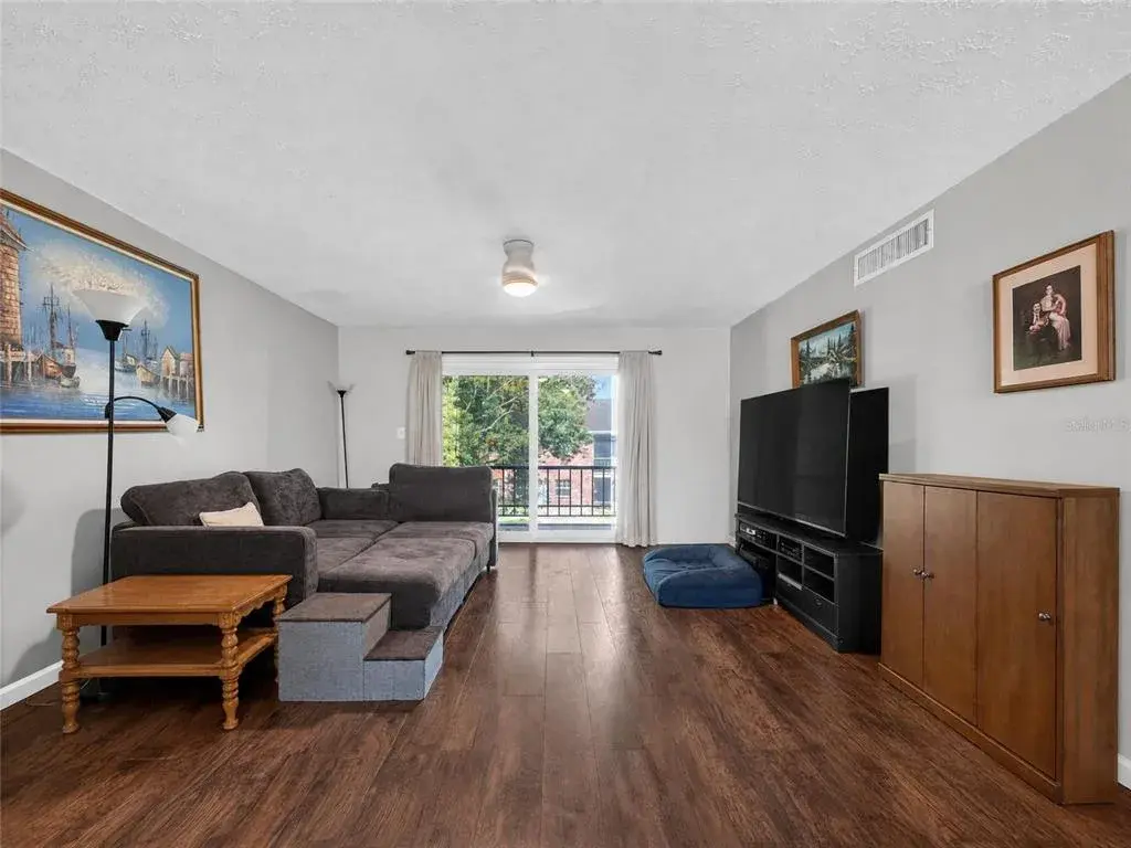 Property for sale at 4386 LAKE UNDERHILL ROAD UNIT D, ORLANDO, FL, 32803