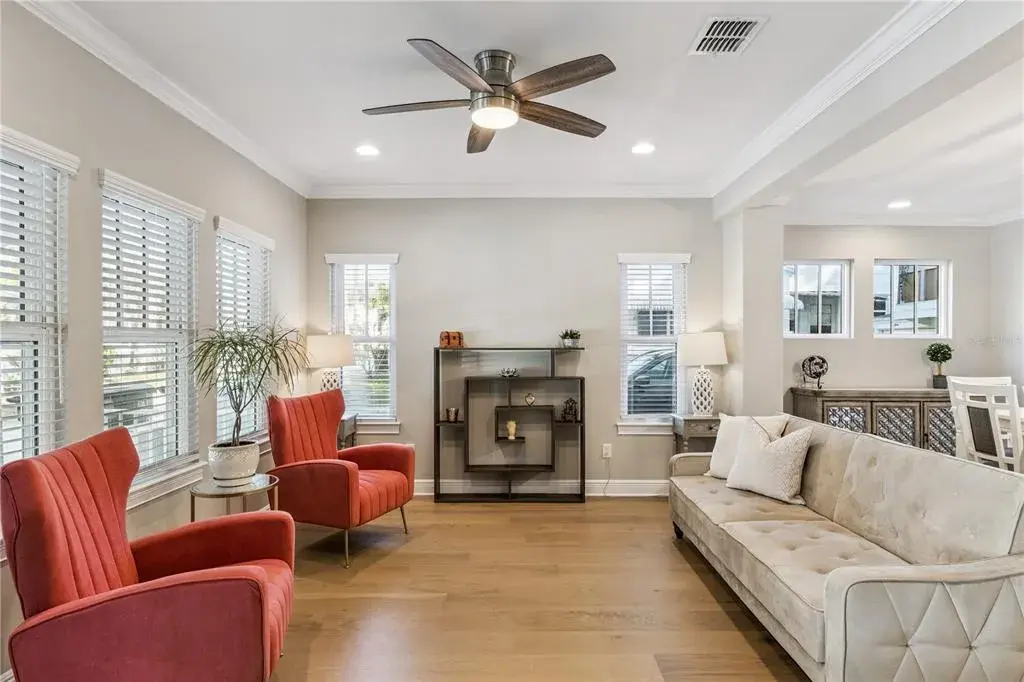 Property for sale at 210 HIBISCUS COURT, ORLANDO, FL, 32801