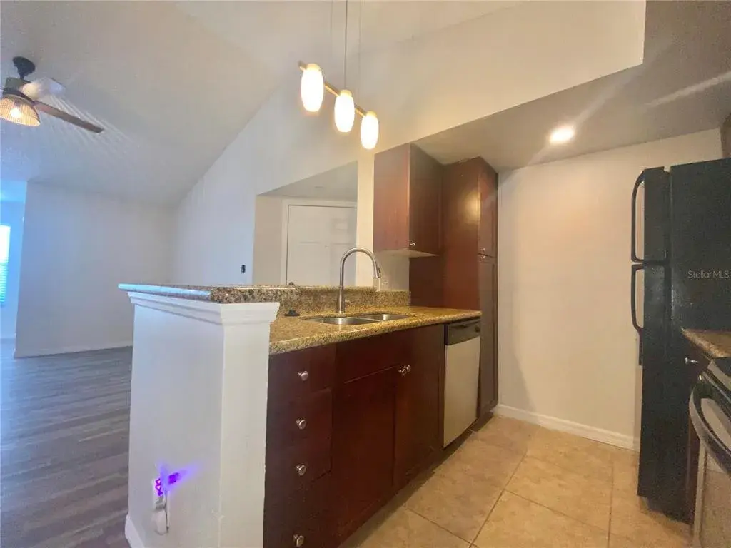 Property for sale at 5144 CONROY ROAD UNIT 38, ORLANDO, FL, 32811