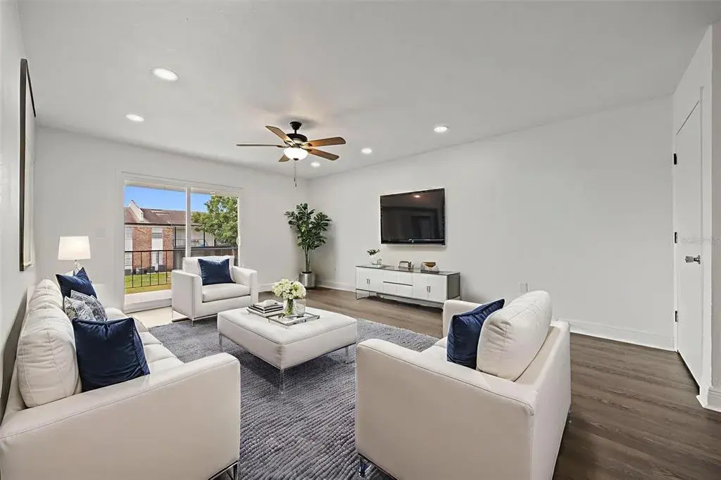 Property for sale at 5317 CURRY FORD ROAD 203 - BLDG L, ORLANDO, FL, 32812