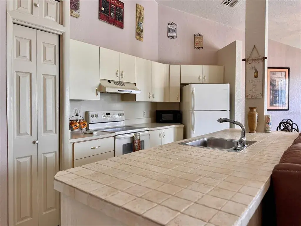 Property for sale at 2520 WOODGATE BOULEVARD UNIT 202, ORLANDO, FL, 32822