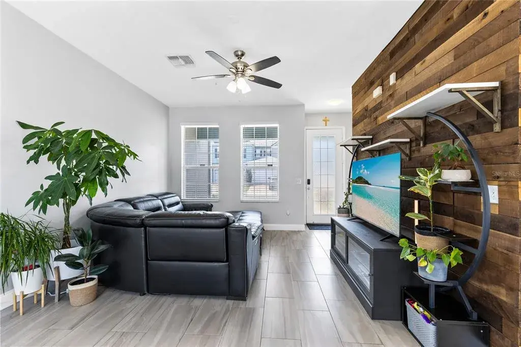 Property for sale at 6187 CHAPLEDALE DRIVE, ORLANDO, FL, 32829