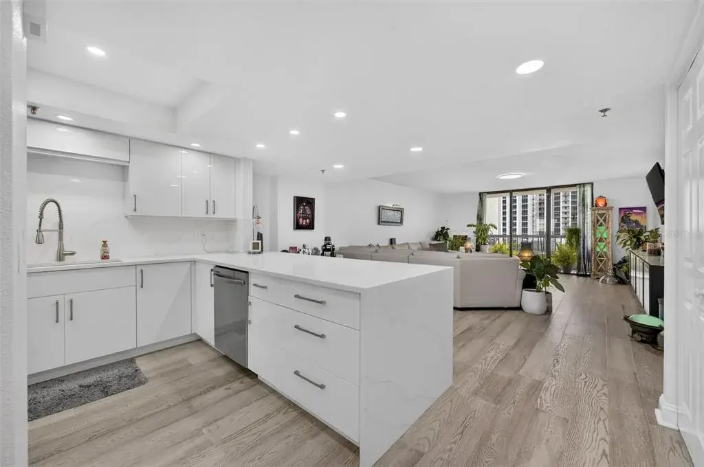 Property for sale at 530 E CENTRAL BOULEVARD UNIT 803, ORLANDO, FL, 32801