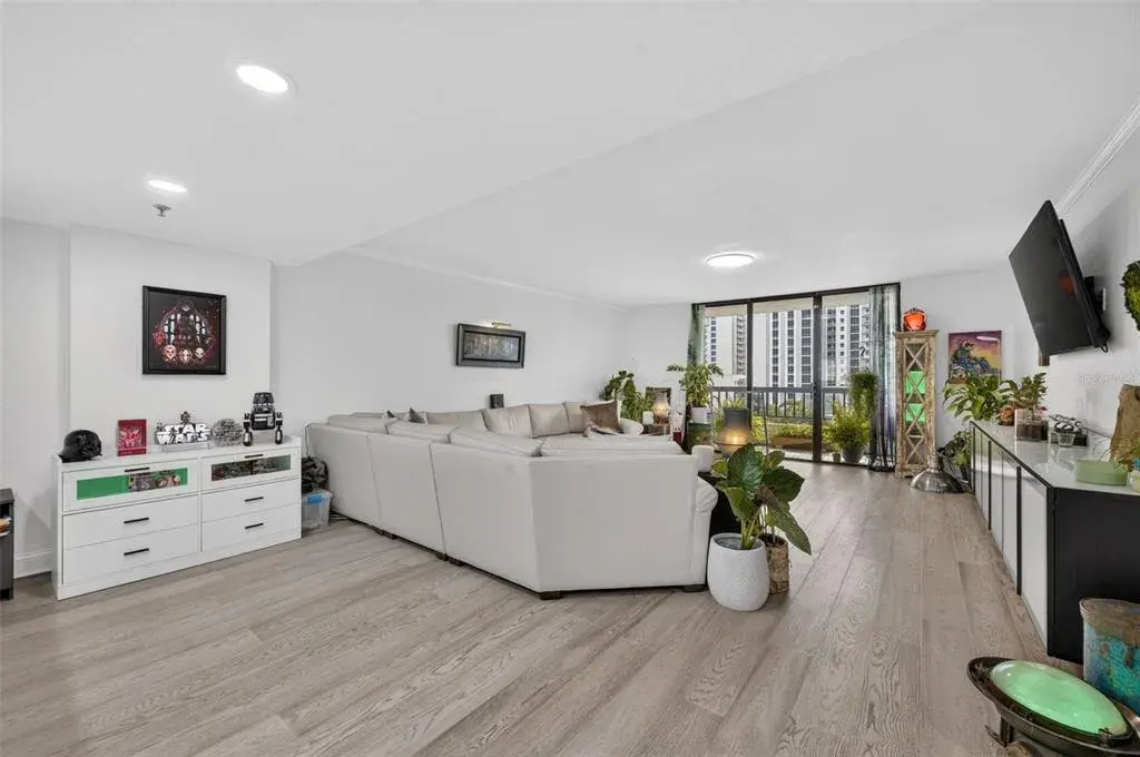Property for sale at 530 E CENTRAL BOULEVARD UNIT 803, ORLANDO, FL, 32801