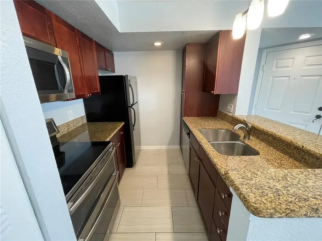 Property for sale at 5128 CONROY ROAD UNIT 13, ORLANDO, FL, 32811