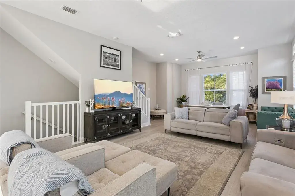Property for sale at 555 N FERN CREEK AVENUE UNIT 1, ORLANDO, FL, 32803