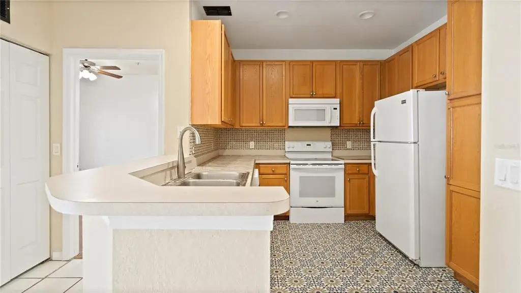 Property for sale at 2586 GRAND CENTRAL PARKWAY UNIT 3, ORLANDO, FL, 32839