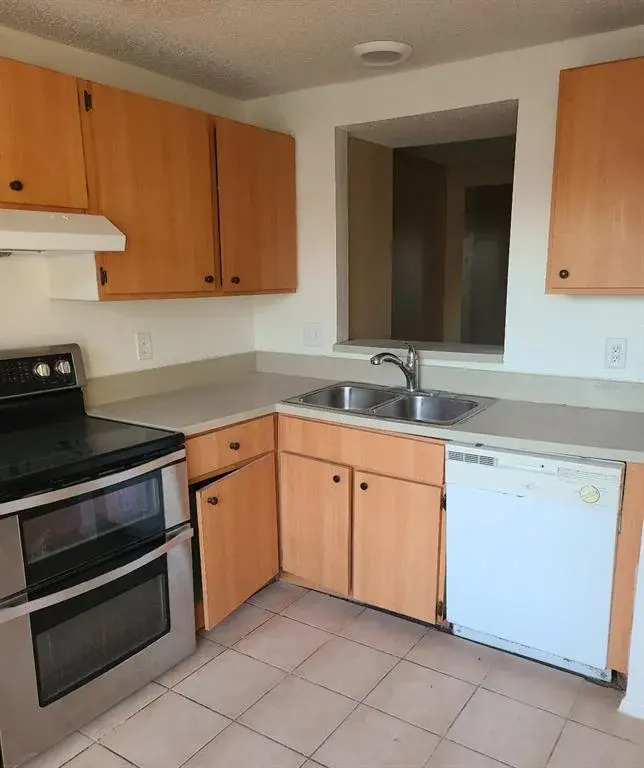 Property for sale at 4916 SILVER OAKS VLG UNIT E, ORLANDO, FL, 32808