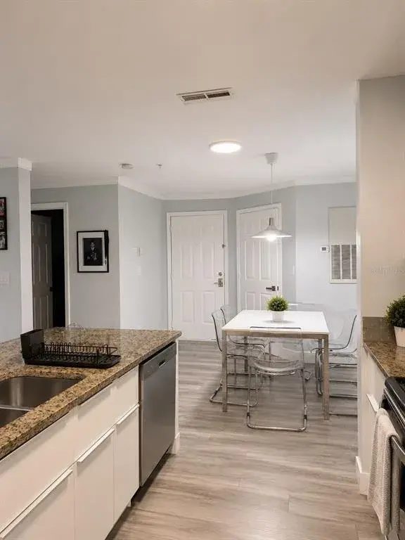 Property for sale at 5463 VINELAND ROAD UNIT 5203, ORLANDO, FL, 32811