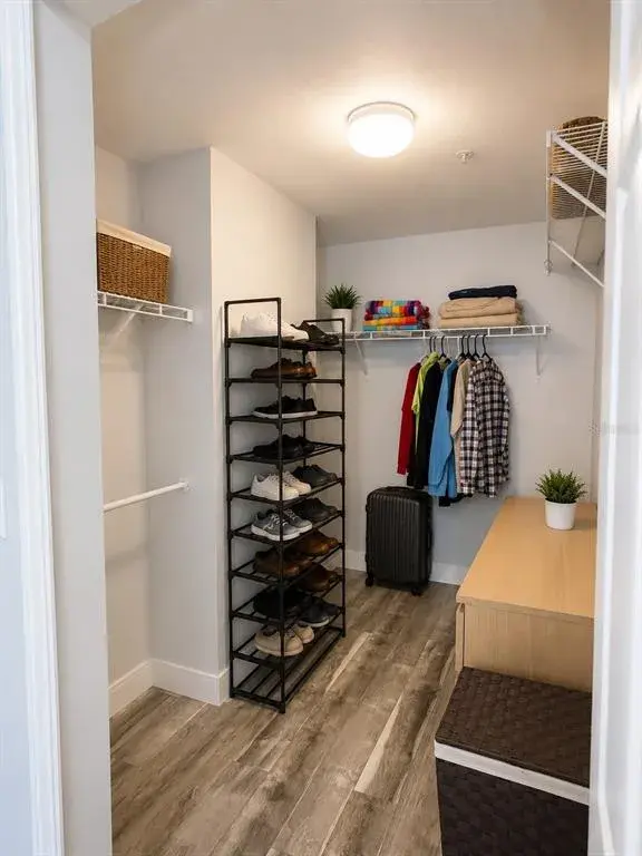 Property for sale at 5463 VINELAND ROAD UNIT 5203, ORLANDO, FL, 32811