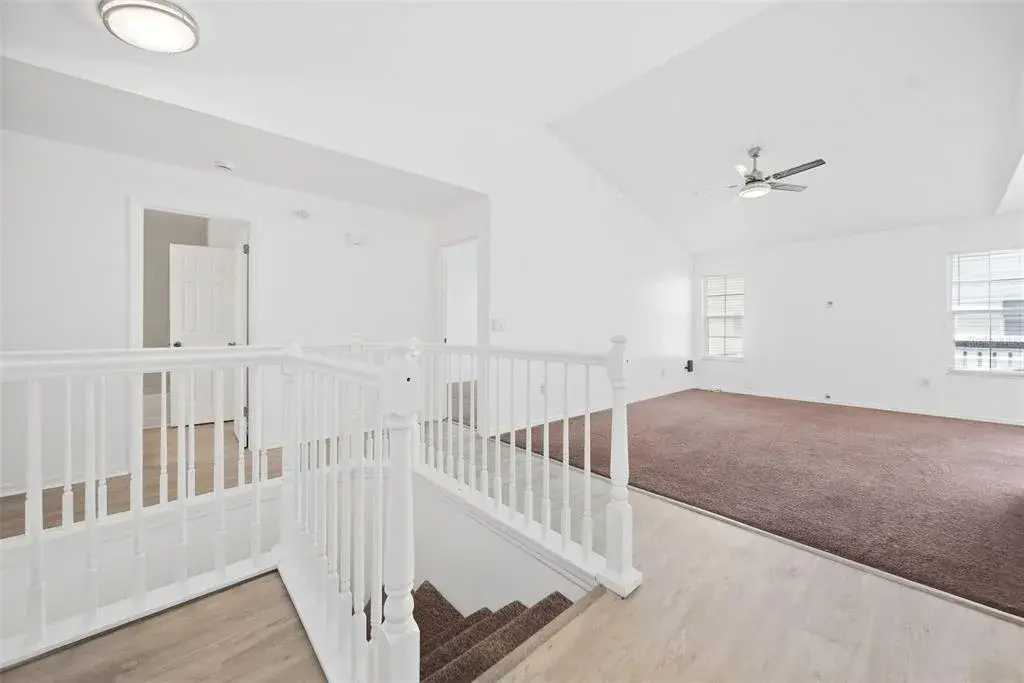 2nd Floor entry