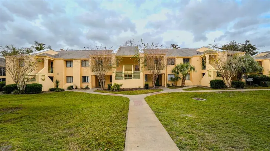 Property for sale at 4368 S LAKE ORLANDO PARKWAY UNIT 203, ORLANDO, FL, 32808