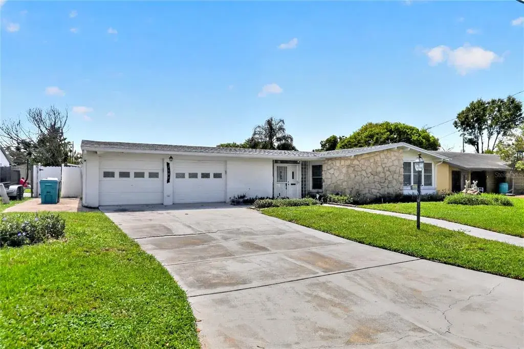Property for sale at 2604 REEF COURT, ORLANDO, FL, 32805