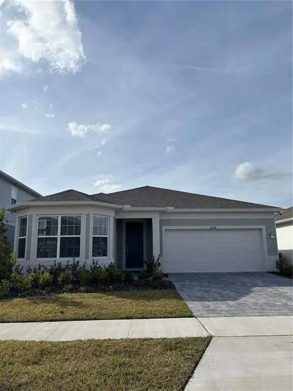 Actual home photo. Colors, finishes, textures and options may appear differently in person due to variations in monitors and viewing devices.