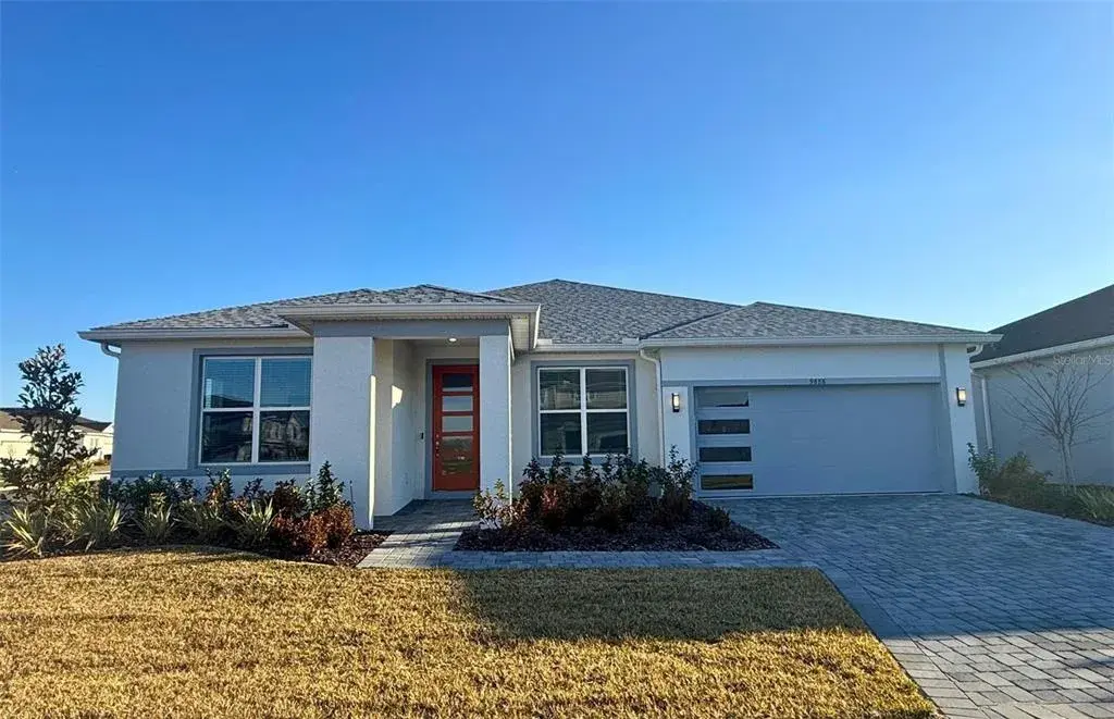 Actual home photo. Colors, finishes, textures and options may appear differently in person due to variations in monitors and viewing devices.