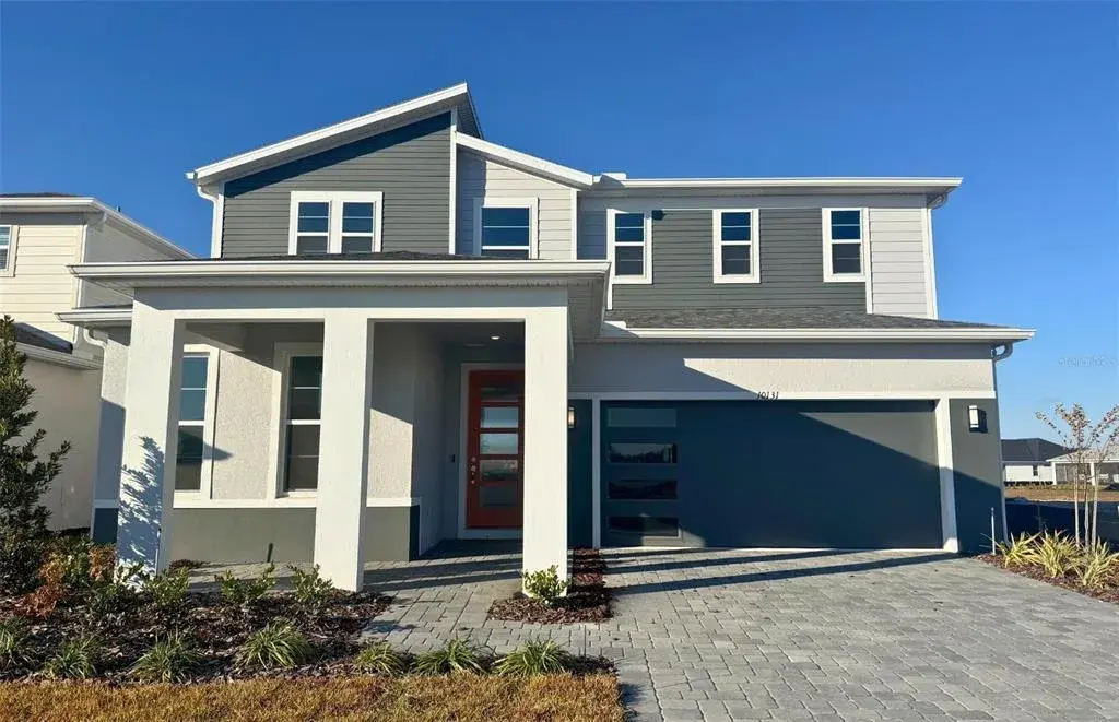 Actual home photo. Colors, finishes, textures and options may appear differently in person due to variations in monitors and viewing devices.