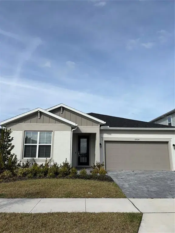 Actual home photo. Colors, finishes, textures and options may appear differently in person due to variations in monitors and viewing devices.