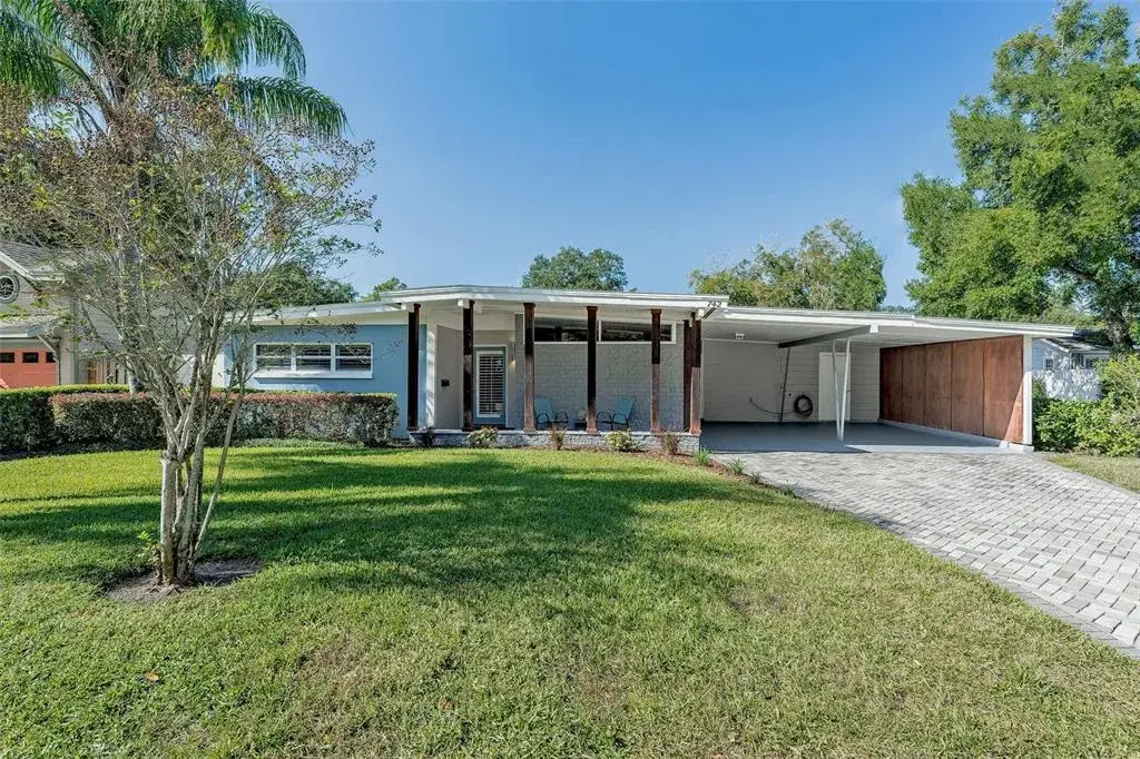 College Park Mid-Century Gem!