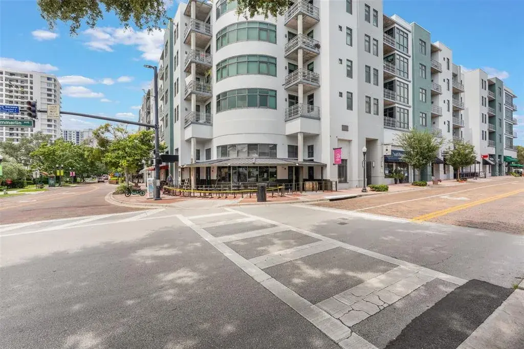 Orlando, FL, 32801