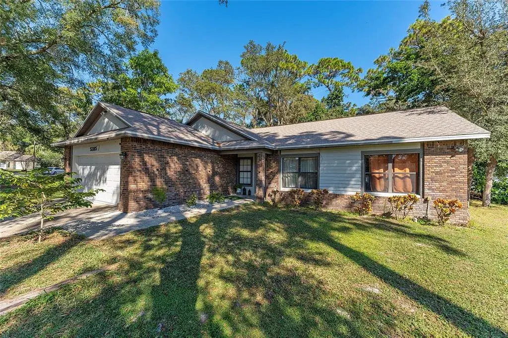 Exterior / Front of Home