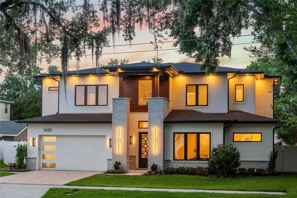 Beautiful new construction Delaney Park home on over 1/4 acre lot