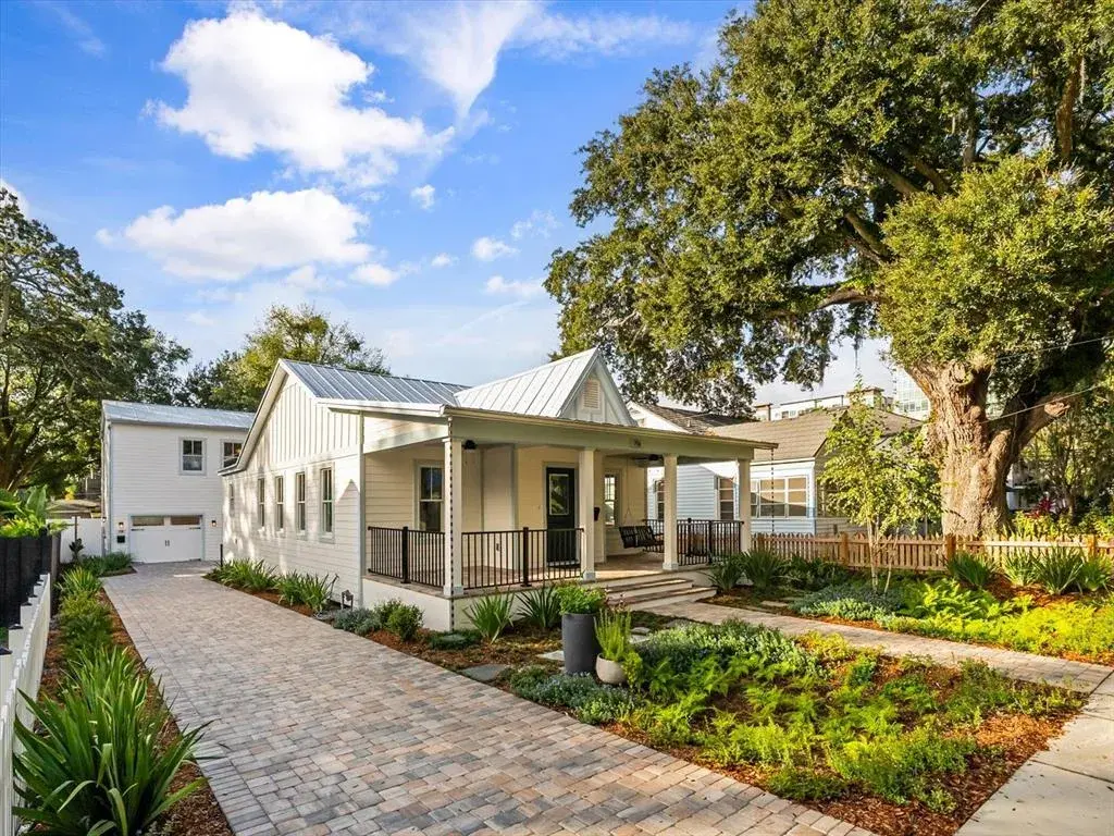 716 E Pine Street, Orlando, FL, 32801