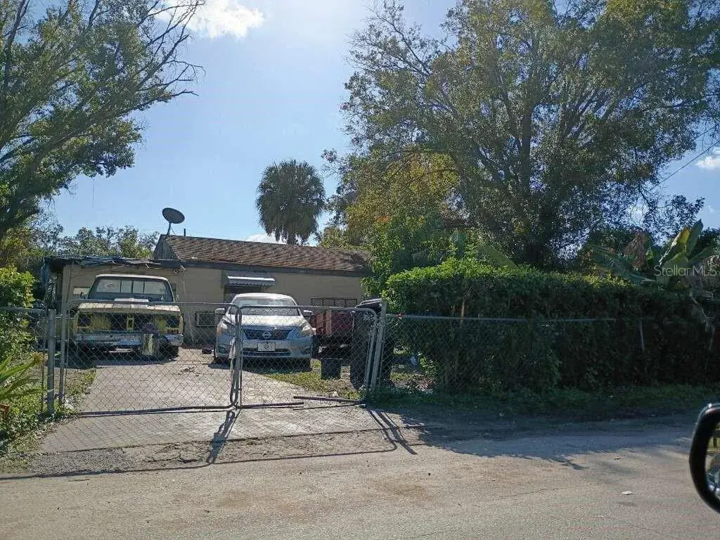 2848 W Harwood Street, Orlando, FL, 32805